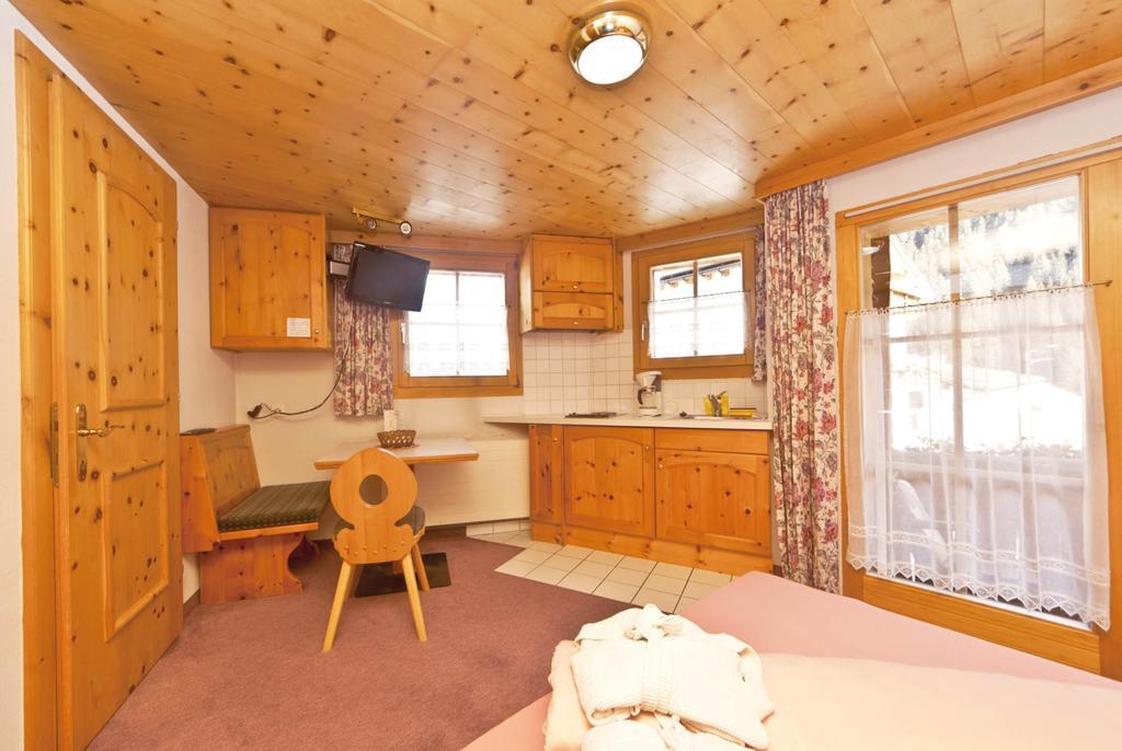 Appartement Laerchenhof Samnaun Pokoj fotografie