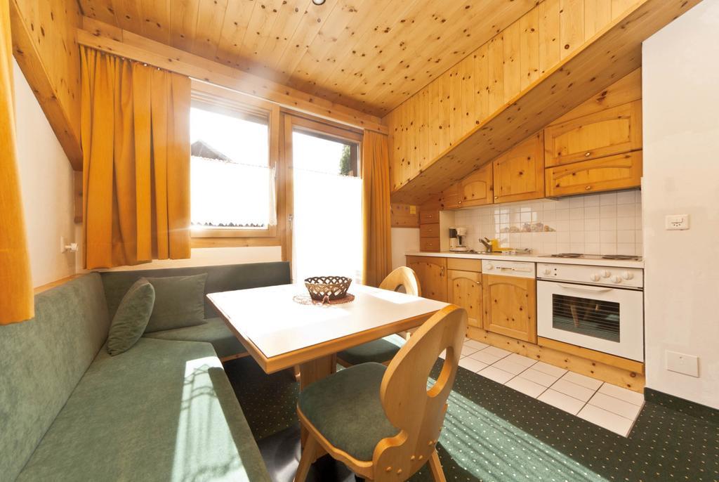 Appartement Laerchenhof Samnaun Pokoj fotografie