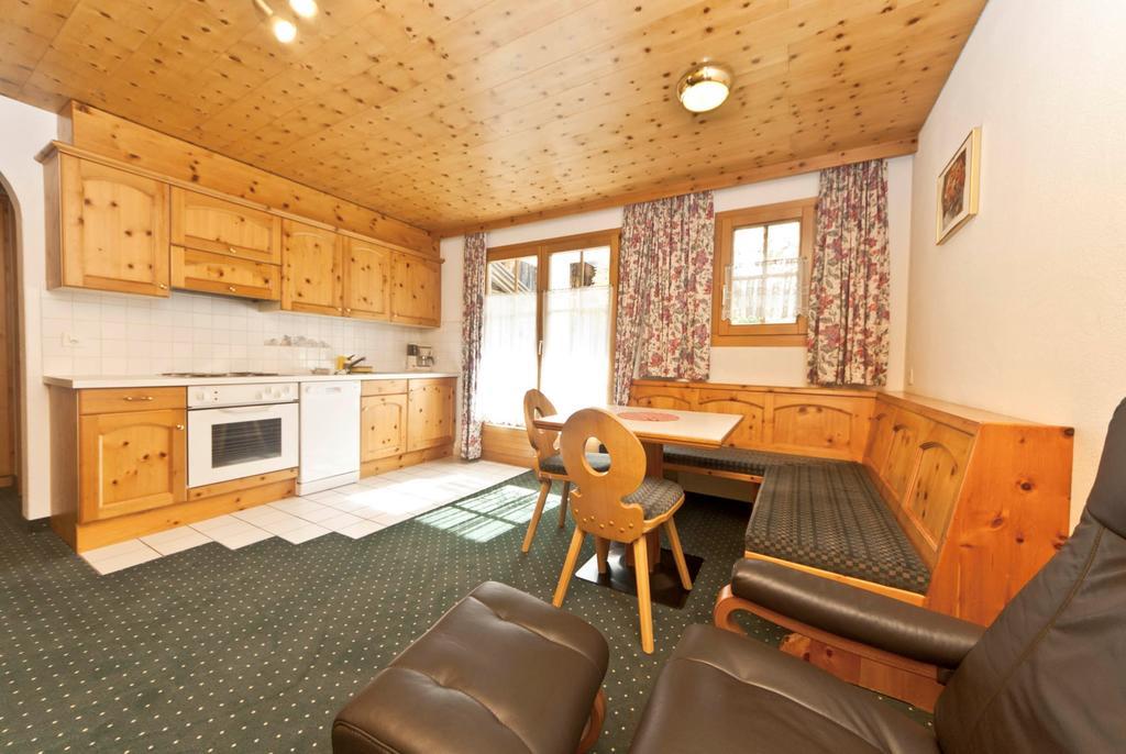 Appartement Laerchenhof Samnaun Pokoj fotografie